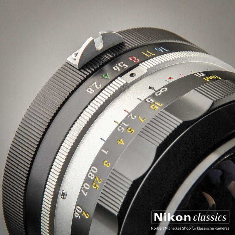 Nikon Nikkor-NC 24/2,8 nonAI "Berg-und-Tal" (Zustand A+)