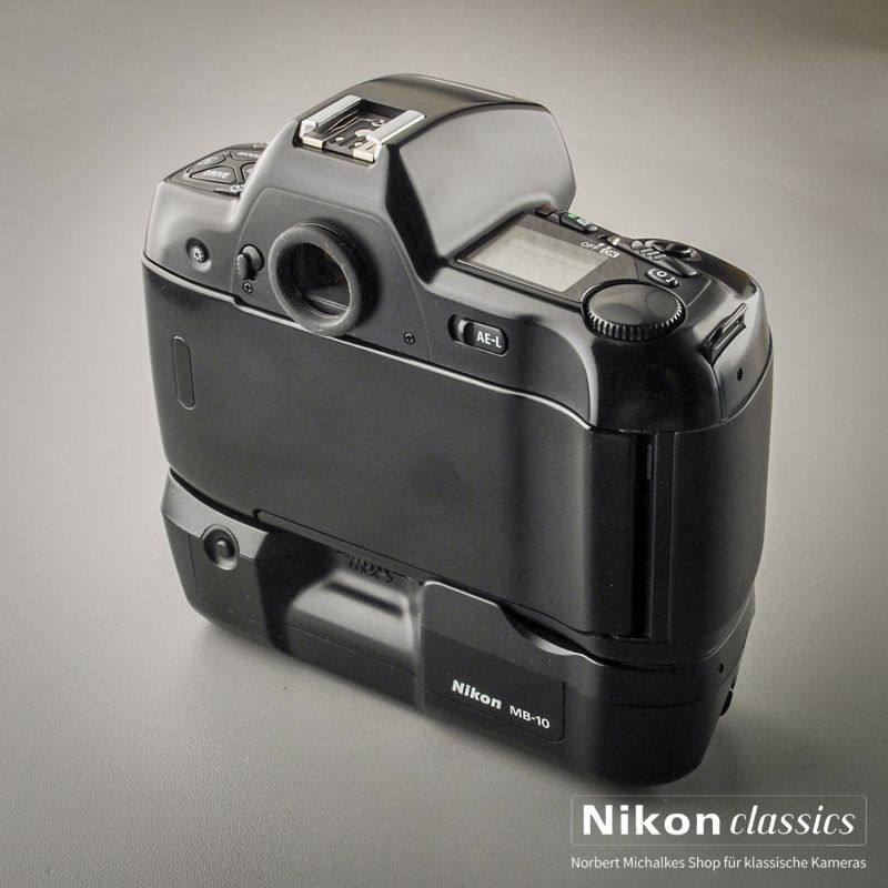 Nikon F90x with MB-10 Professional Set(Condition A)