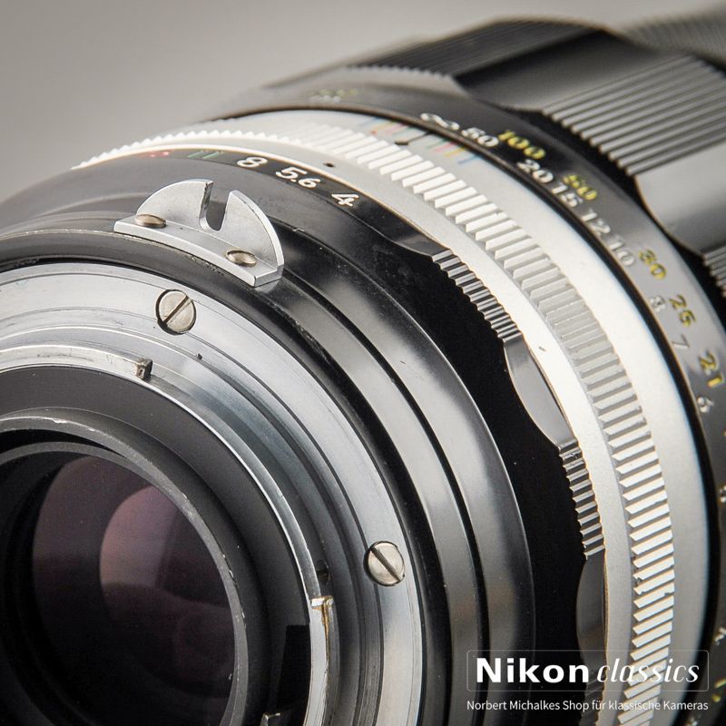 Nikon Nikkor-Q Auto 200/4 non AI "Berg-und-Tal" (Zustand A-)