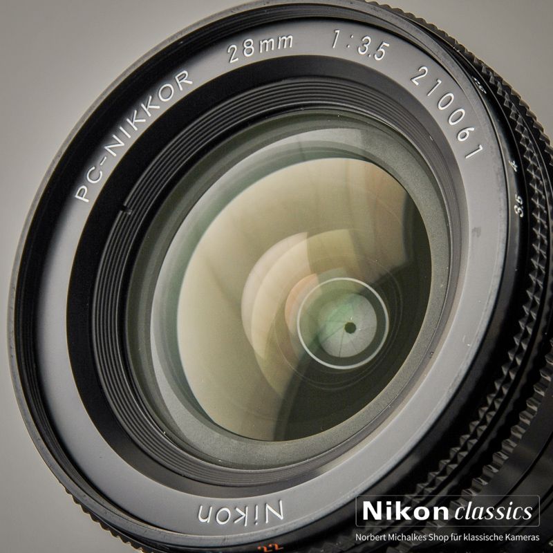 Nikon PC-Nikkor 28/3,5 Shift (Condition A/A-)