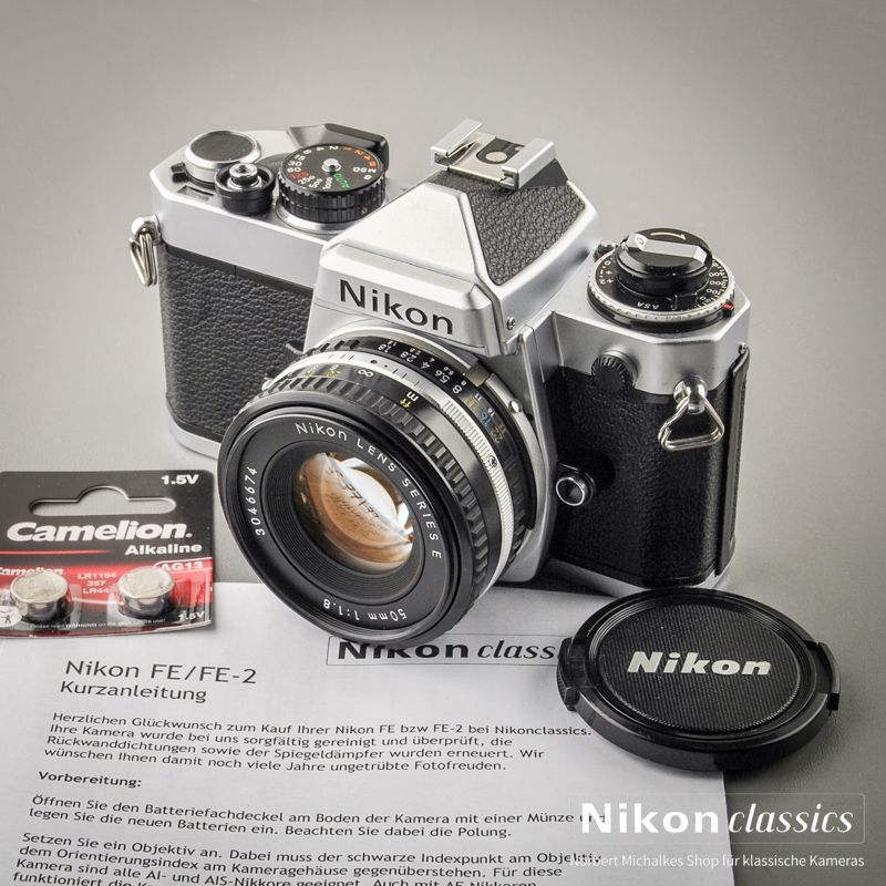 Nikon FE mit Nikon 50/1,8 Starter-Set