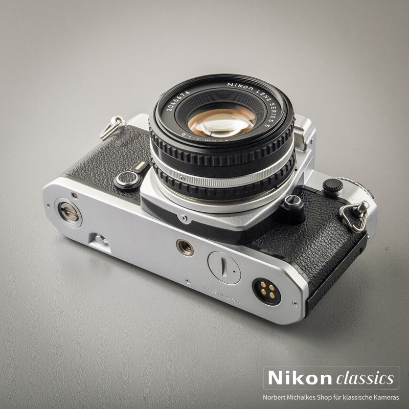 Nikon FE mit Nikon 50/1,8 Starter-Set