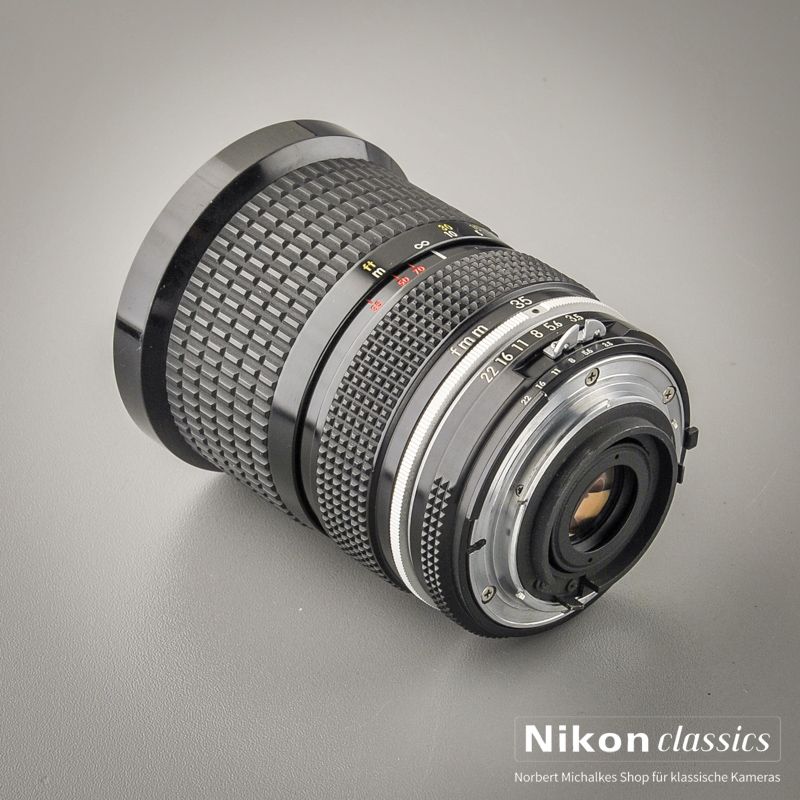 Nikon Zoom-Nikkor 35-70/3,5 AI (Condition A/A-)