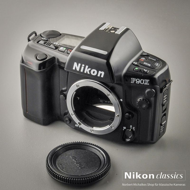 Nikon F90x (Condition A/A-)