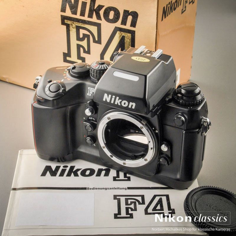 Nikon F4 mit MB-20 (Zustand A-) OVP