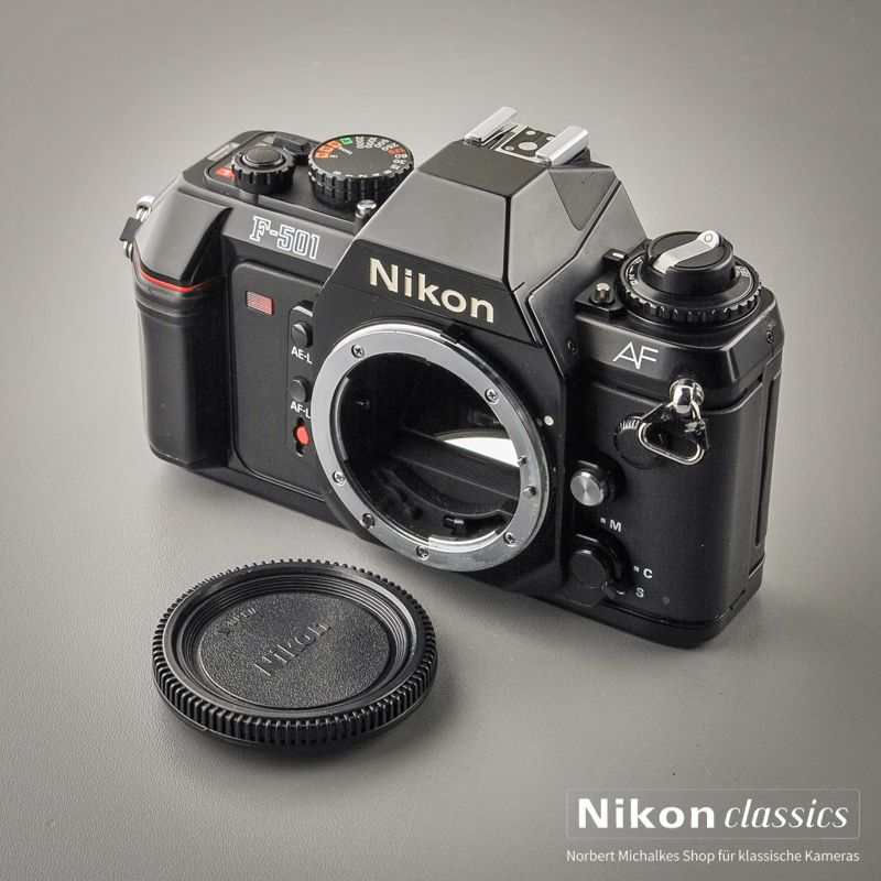 Nikon F501 (Zustand A-)