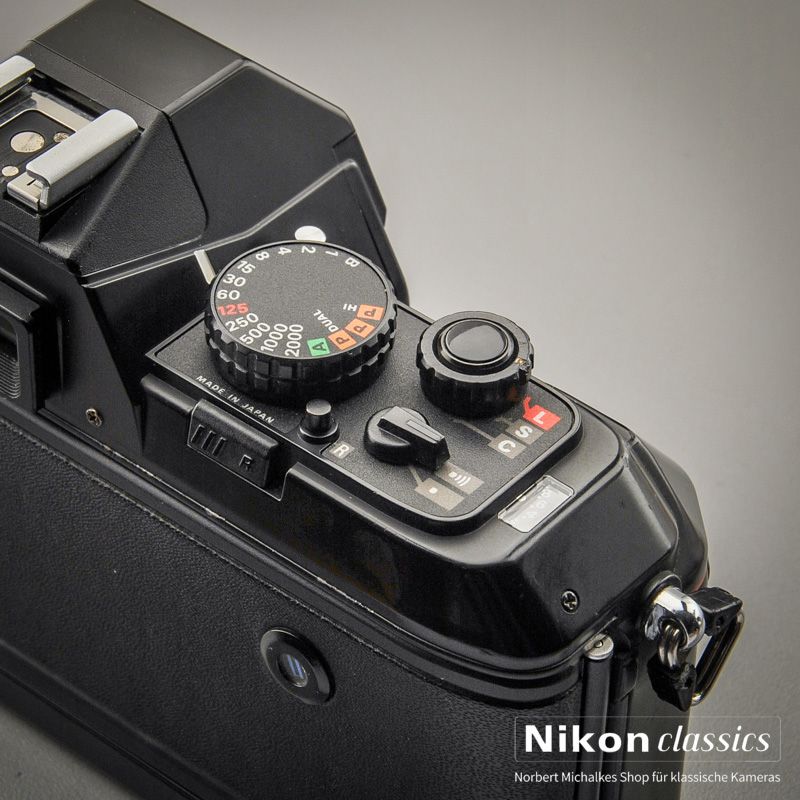 Nikon F501 (Zustand A-)