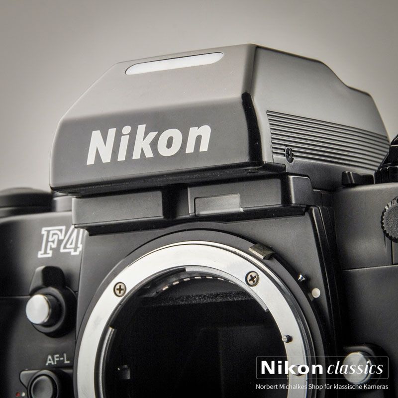 Nikon F4 mit MB-20 (Zustand A-) OVP