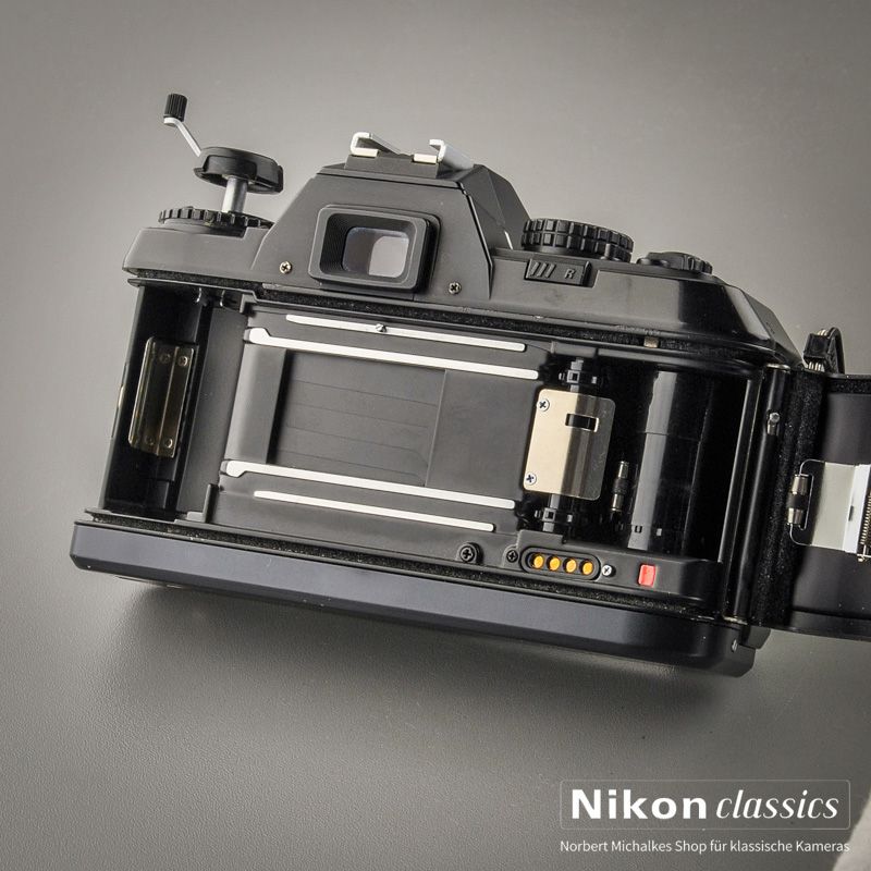 Nikon F501 (Zustand A-)