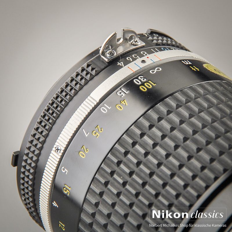 Nikon Nikkor 200/4 AIS (Condition A/A-)