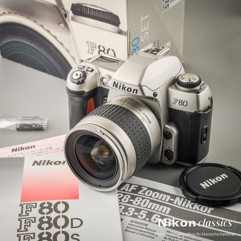 Nikon F80 with AF-Nikkor 28-80 G