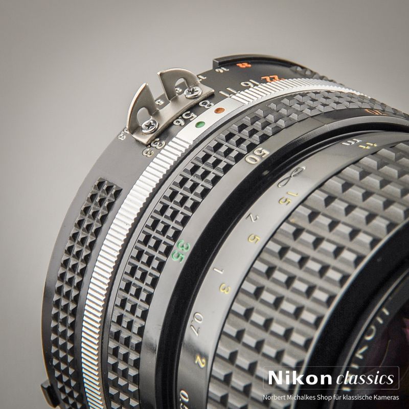 Nikon Zoom-Nikkor 35-70/3,3-4,5 AIS (Zustand A)