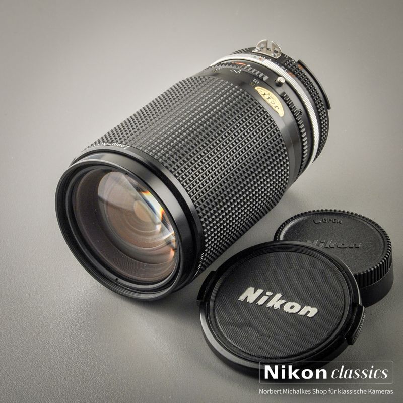 Nikon Zoom-Nikkor 35-200/3,5-4,5 AIS Macro (Condition A)