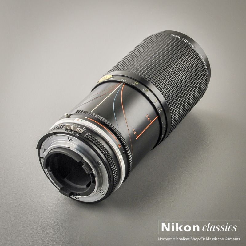 Nikon Zoom-Nikkor 35-200/3,5-4,5 AIS Macro (Condition A)