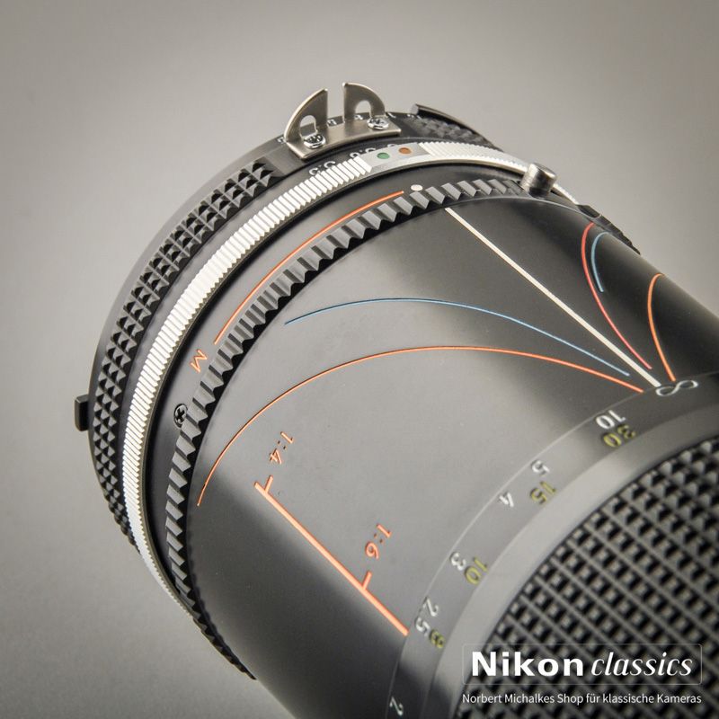 Nikon Zoom-Nikkor 35-200/3,5-4,5 AIS Macro (Condition A)