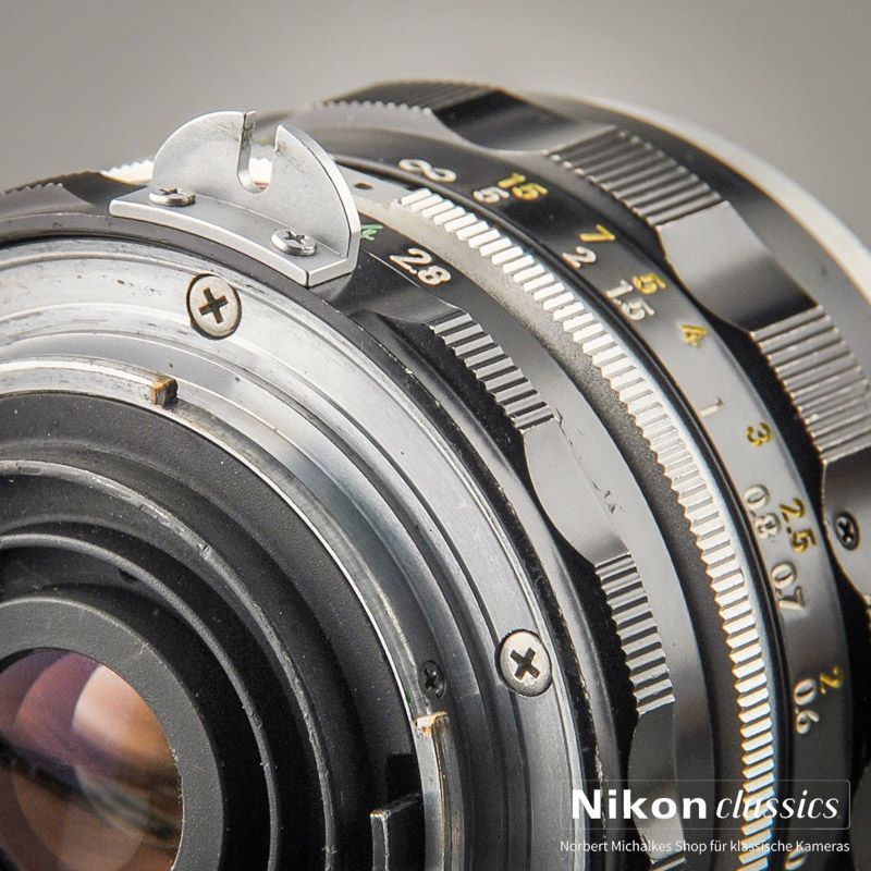 Nikon Nikkor-S Auto 35/2,8 nonAI "Berg-und-Tal" (Zustand AB)