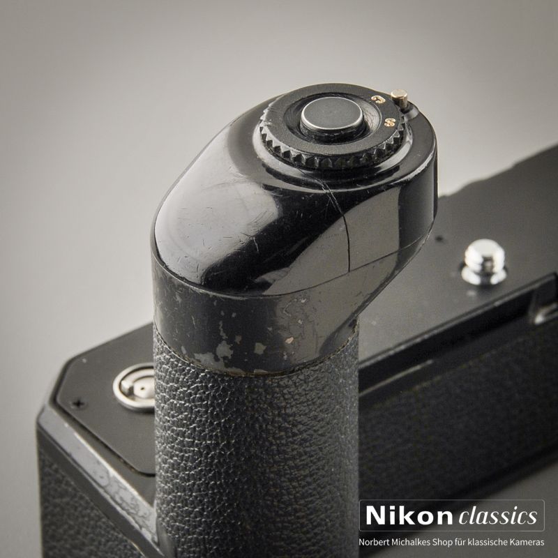 Nikon Motor-Drive MD-12 (Zustand B)