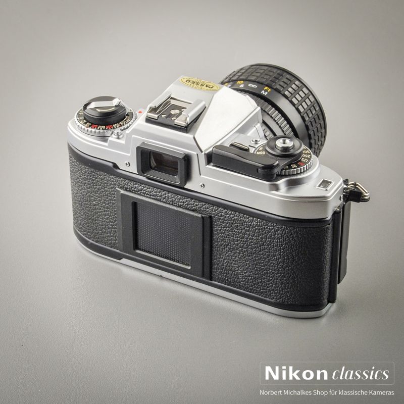 Nikon FG mit Zoom 35-70/3,5-4,8 Starter-Set (Zustand A/A-)