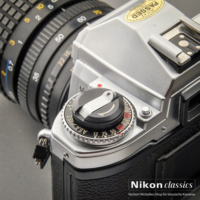 Nikon FG mit Zoom 35-70/3,5-4,8 Starter-Set (Zustand A/A-)