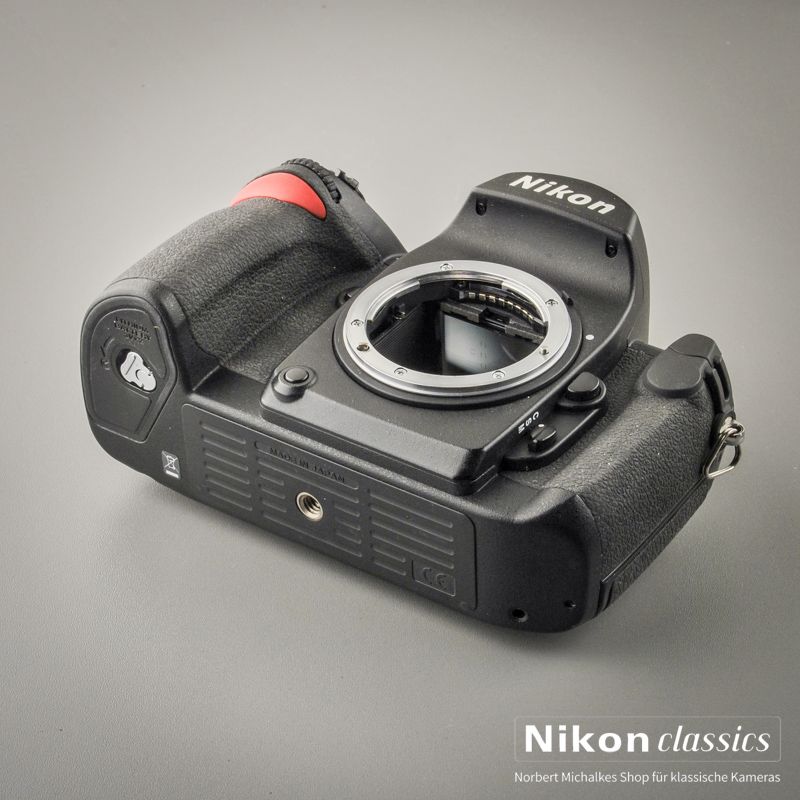 Nikon F6 (Zustand A/A-)