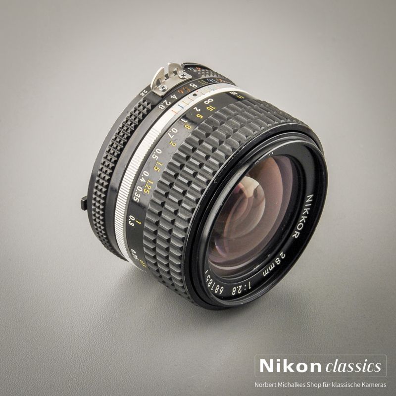 Nikon Nikkor 28/2,8 AIS (Condition A-/AB)