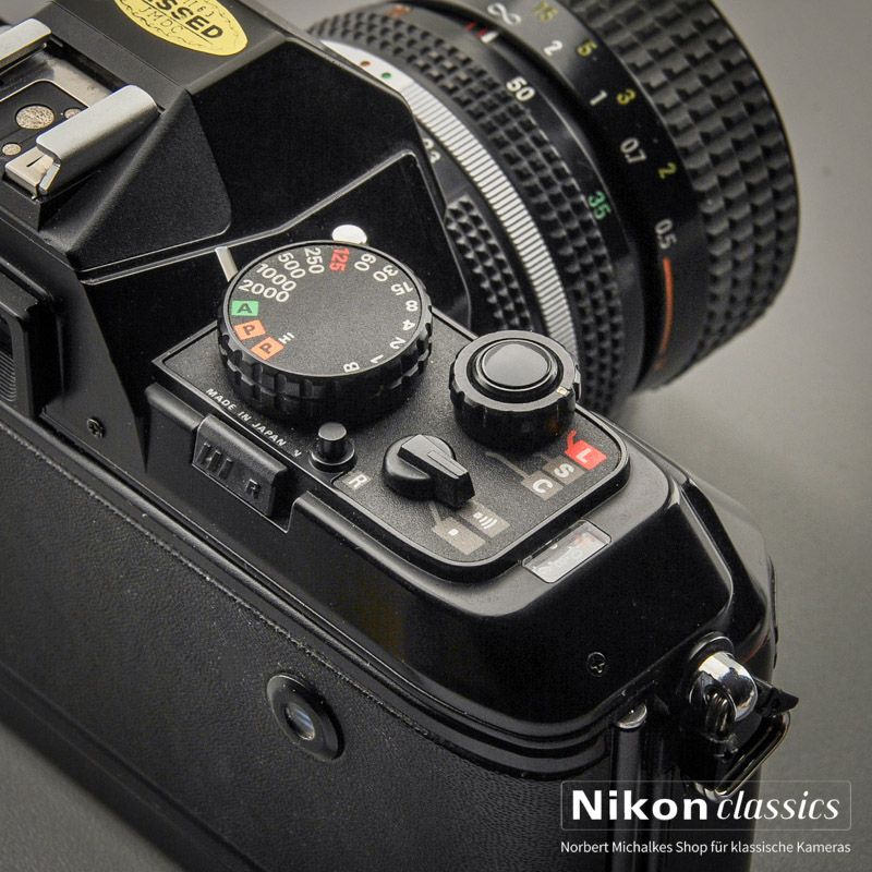 Nikon F301 with Nikkor Zoom 35-70 AIS