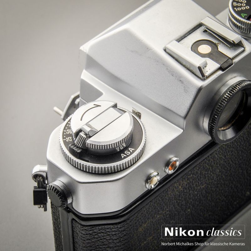 Nikkormat EL (Zustand A-)