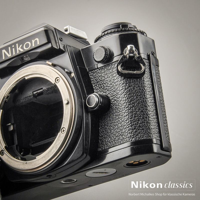 Nikon FE schwarz (Zustand A-)