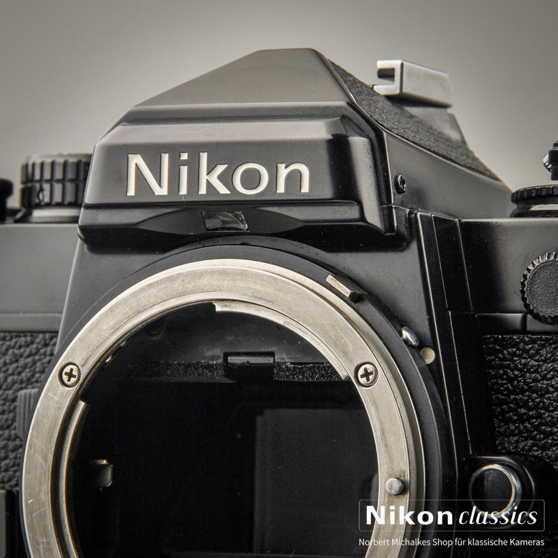 Nikon FE schwarz (Zustand A-)