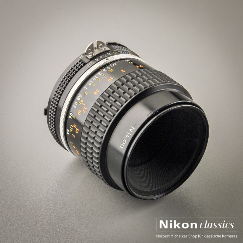 Nikon Micro-Nikkor 55/2,8 AIS (Zustand A/A-)
