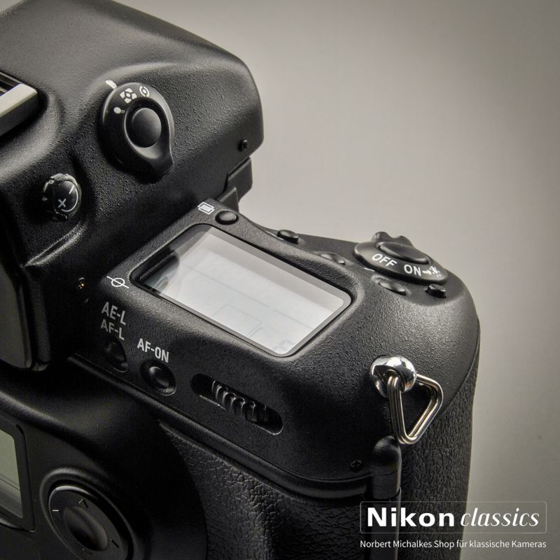 Nikon F5 mit MF-28 (Zustand A/A-)