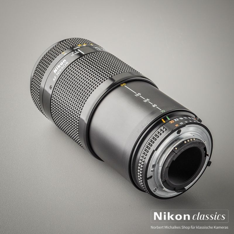 Nikon AF-D Zoom-Nikkor 70-210/4-5,6 (Zustand A/A-)