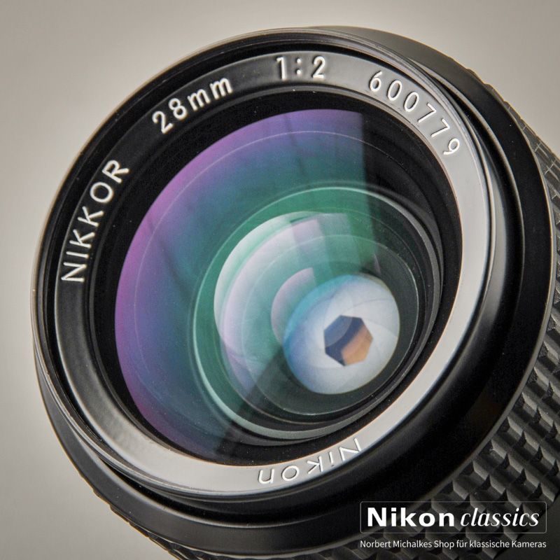 Nikon Nikkor 28/2,0 AIS (Zustand A/A-)