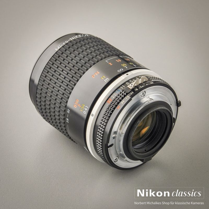 Nikon Micro-Nikkor 105/2,8 AIS (Zustand A)