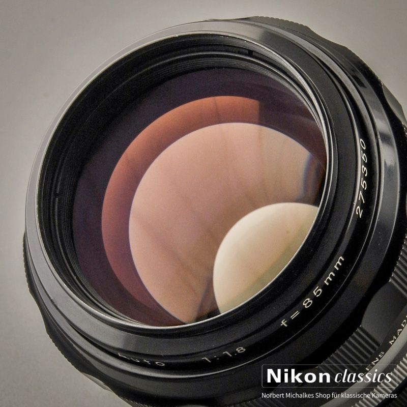 Nikon Nikkor-H 85/1,8 AI "Berg-und-Tal" (Zustand A/A-)