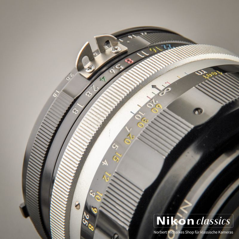 Nikon Nikkor-H 85/1,8 AI "Berg-und-Tal" (Zustand A/A-)