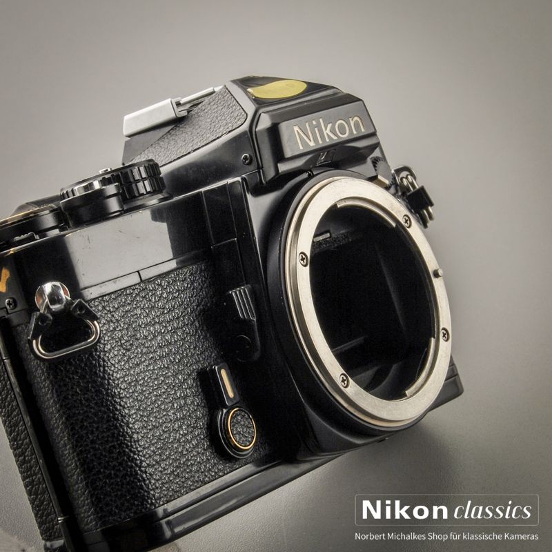 Nikon FE schwarz (Zustand AB)