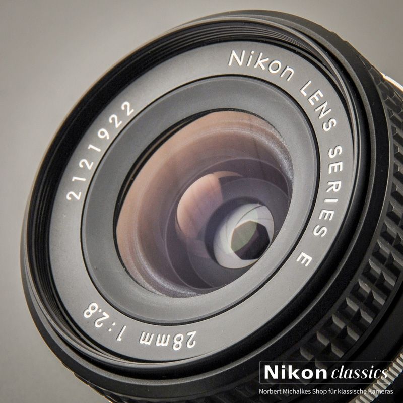 Nikon 28/2,8 AIS Series E (Condition A)