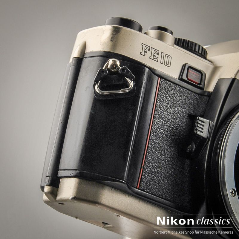 Nikon FE10 (Zustand A-/AB)