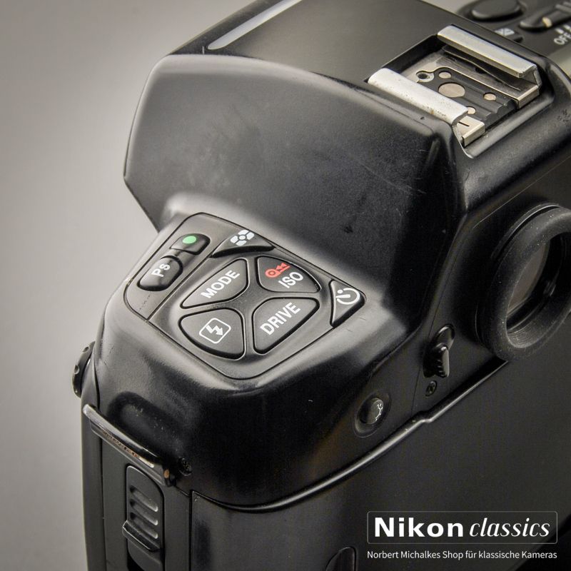 Nikon F90x with MB-10 (Condition A/A-)
