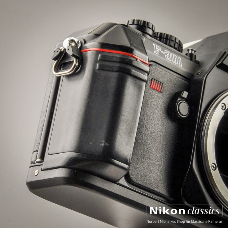 Nikon F301 (Zustand A/A-)