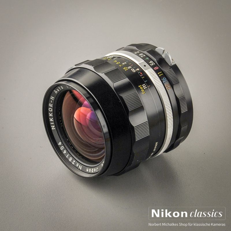 Nikon Nikkor-N 28/2,0 nonAI "Berg-und-Tal" (Zustand A/A-)