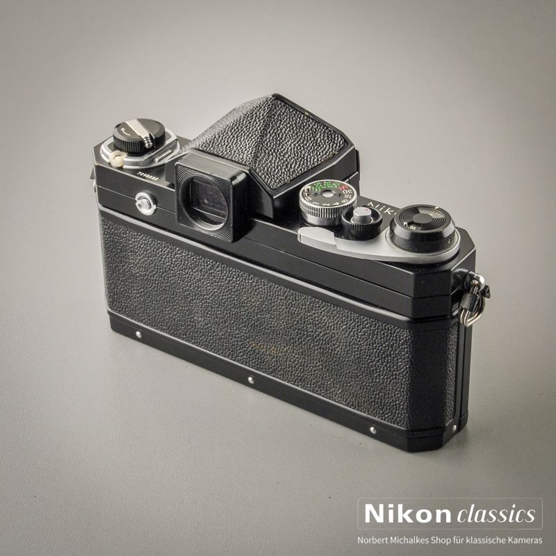 Nikon F "Eyelevel" schwarz mit Prismensucher (Zustand A-/AB)