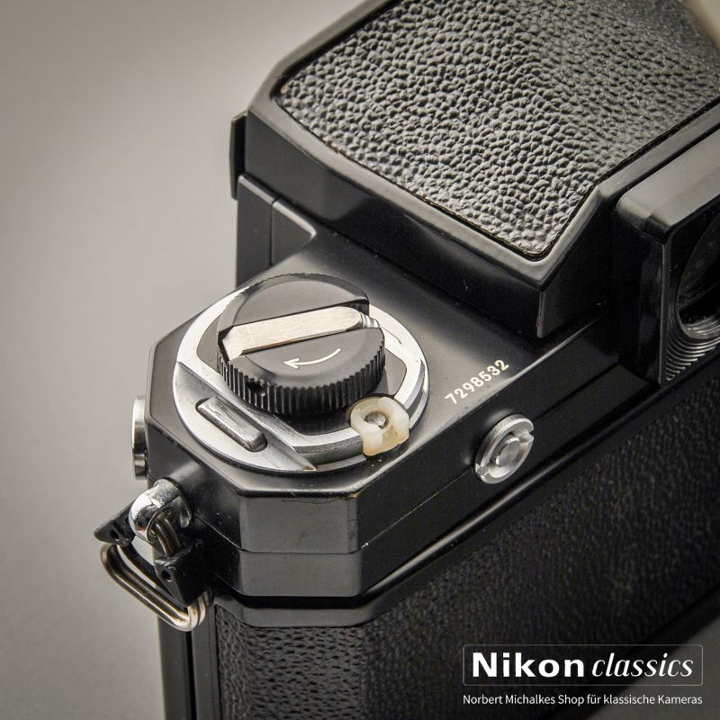 Nikon F "Eyelevel" schwarz mit Prismensucher (Zustand A-/AB)