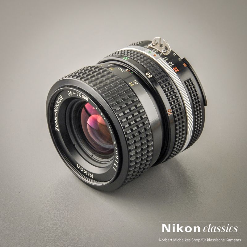 Nikon Zoom-Nikkor 35-70/3,3-4,5 AIS (Zustand A)