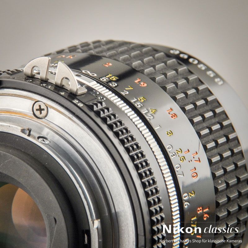 Nikon Micro-Nikkor 55/2,8 AIS (Zustand A/A-)