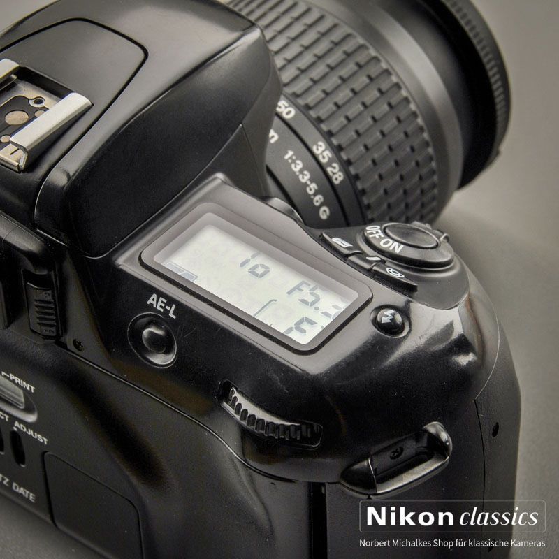Nikon F60D with Nikkor 28-80/3,3-5,6 G