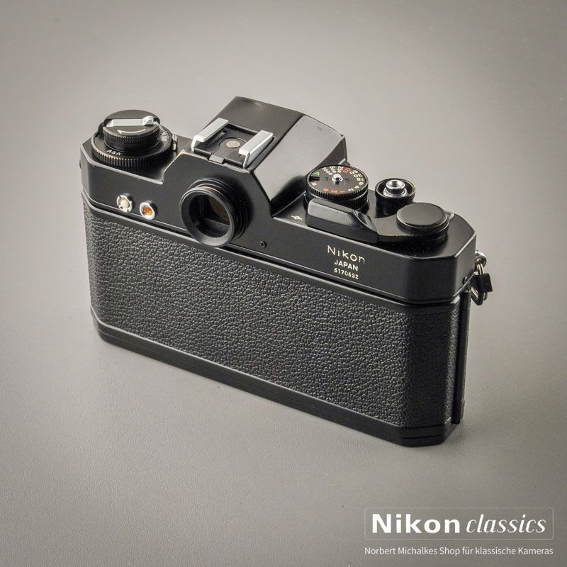 Nikkormat EL schwarz (Zustand A-/AB)