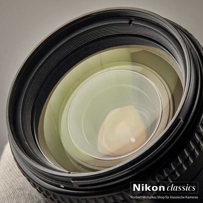 Nikon AF-D Zoom-Nikkor 28-105/3,5-4,5 (Zustand A/A-)