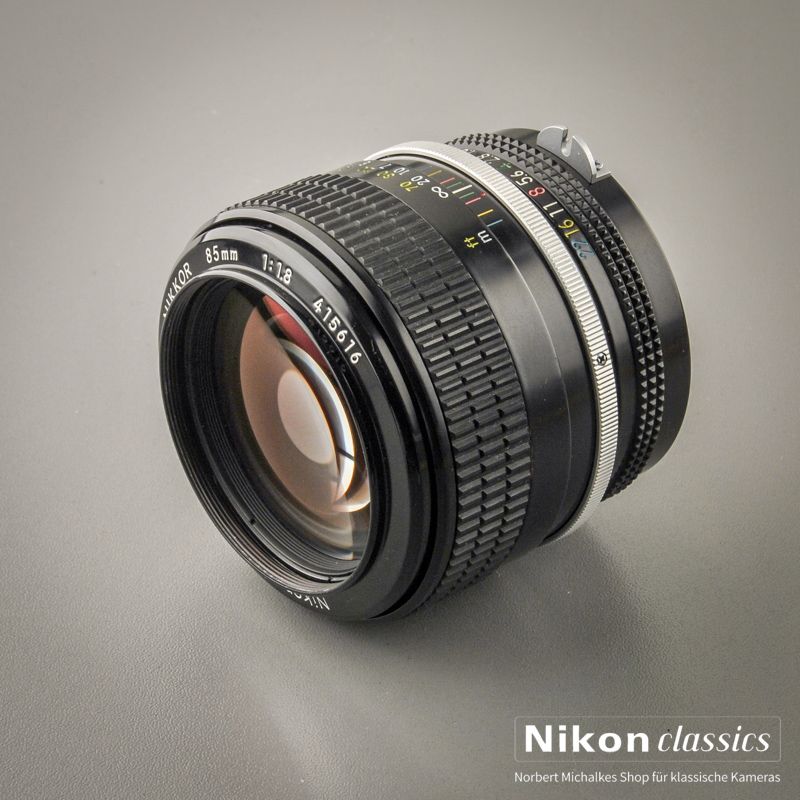 Nikon Nikkor 85/1,8 nonAI (Zustand A/A-)